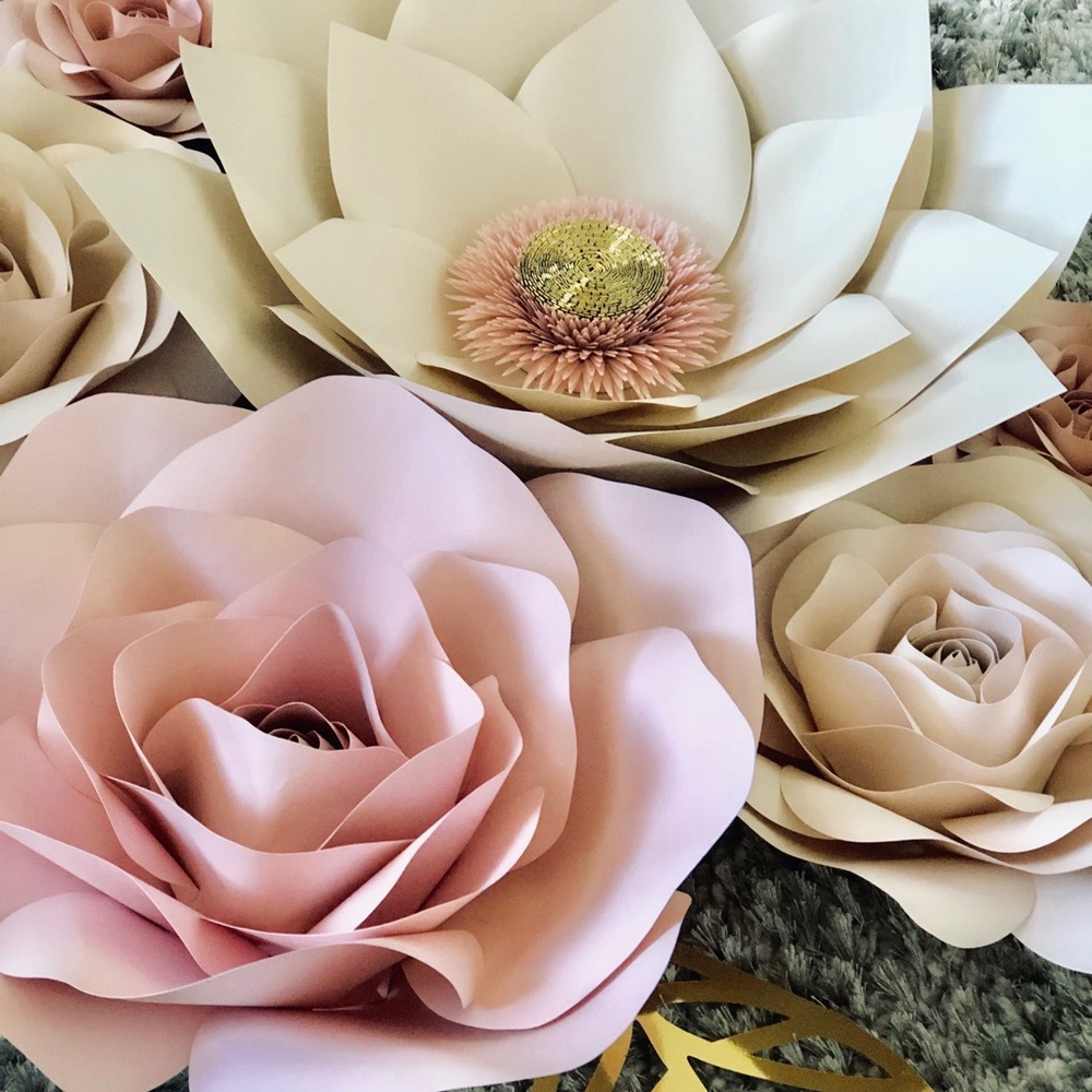 Paper Flower Set - Picture 5 of 8